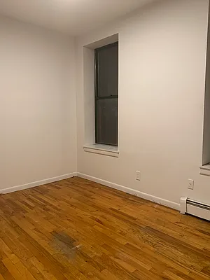 Rented by REMAX Elite | media 9