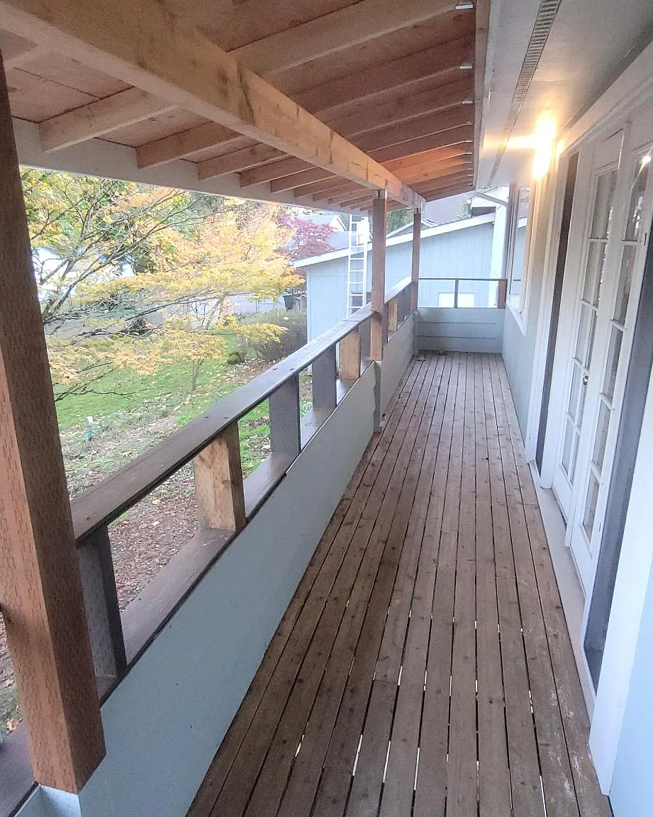 824 12th Ave SW — Photo 2