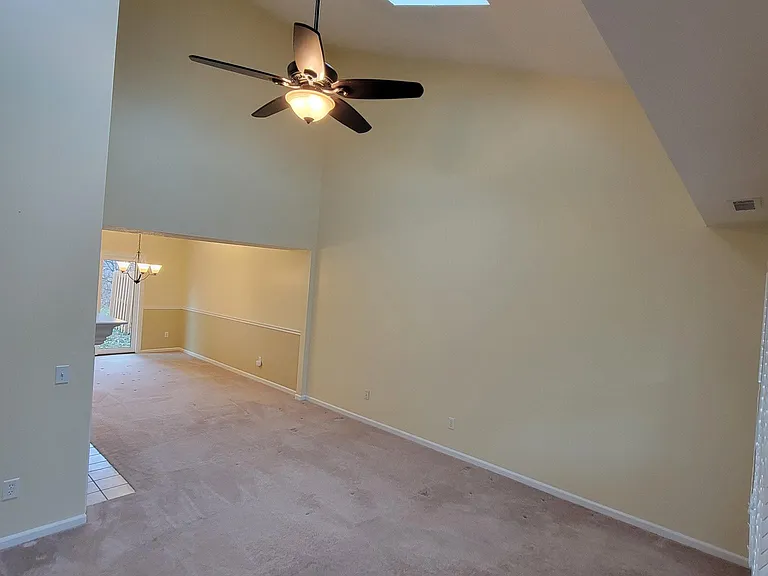 1138 Cunningham Dr — Photo 5