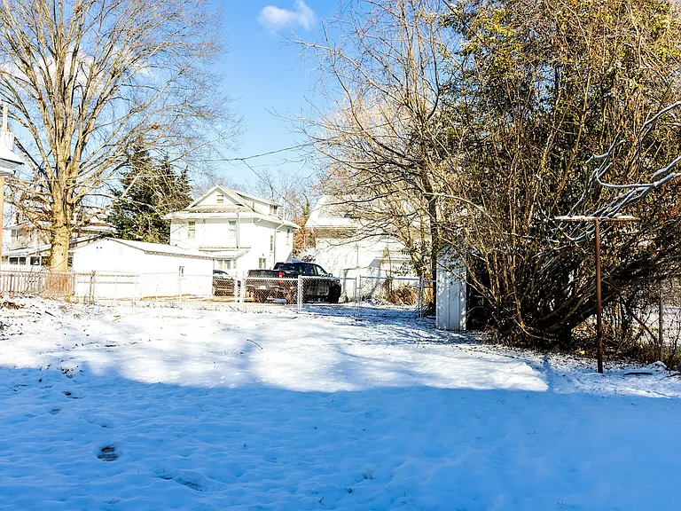 316 Ferguson Ct — Photo 23