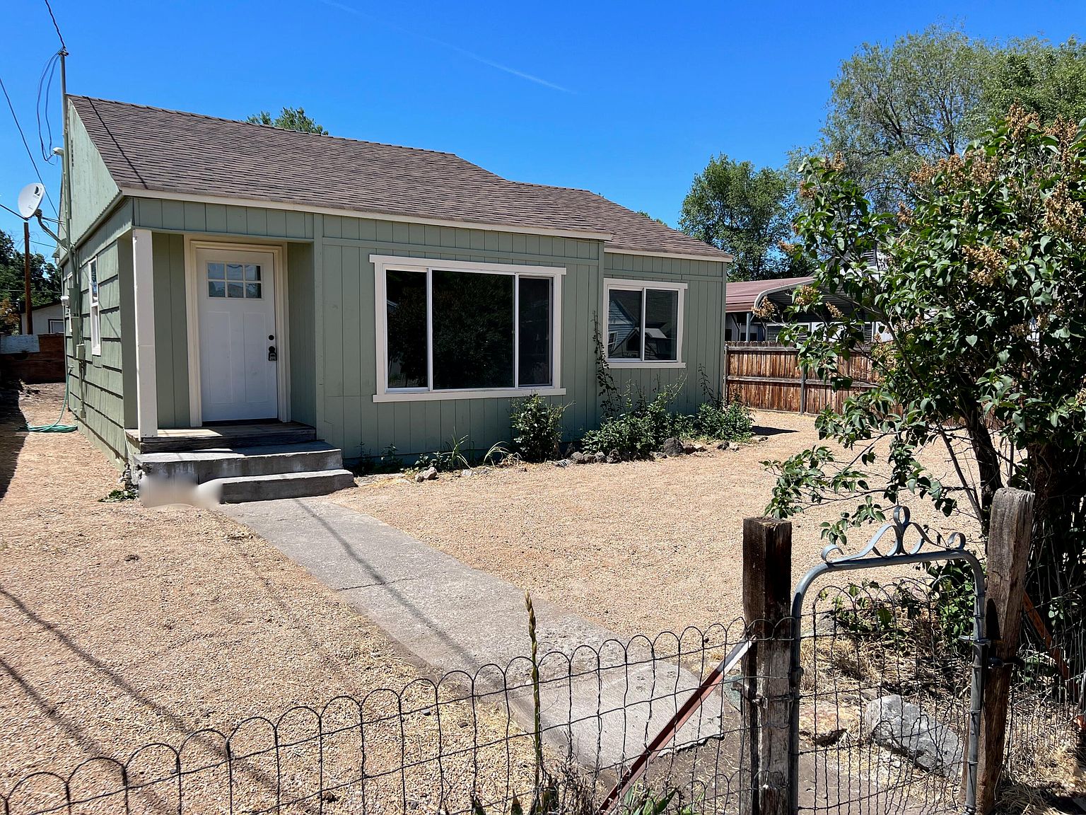 527 NE Court St, Prineville, OR 97754 Zillow