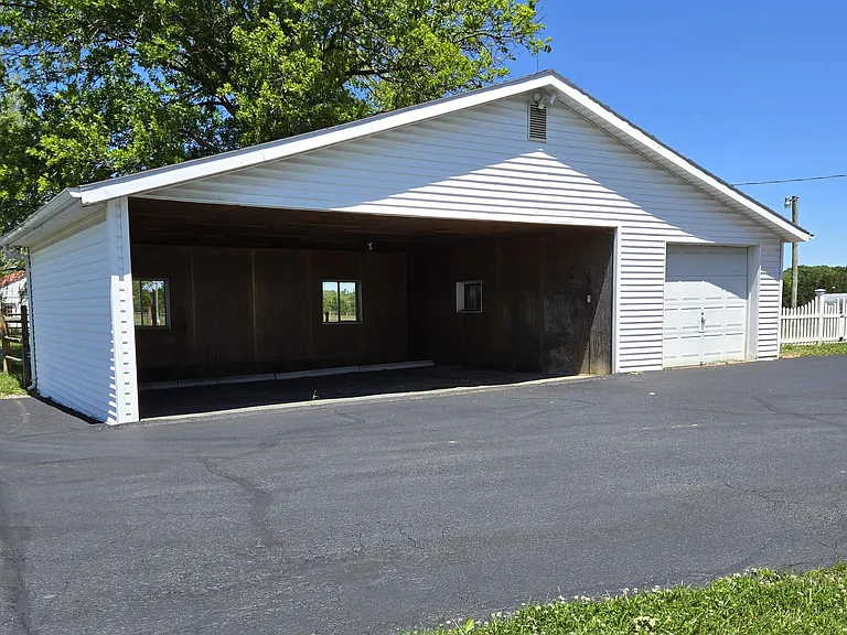 8293 Leetown Rd — Photo 60
