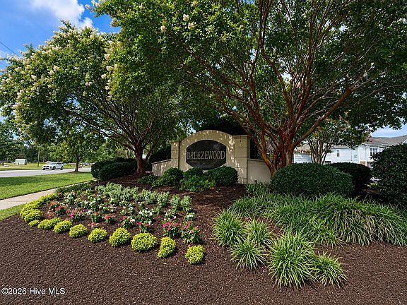 2nd image of 4146 Breezewood Drive Apt 202