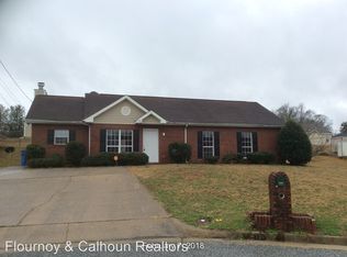 6080 Creekside Dr, Columbus, GA 31907