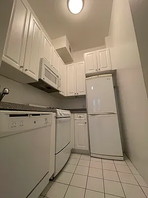 Rented by Corcoran | media 6