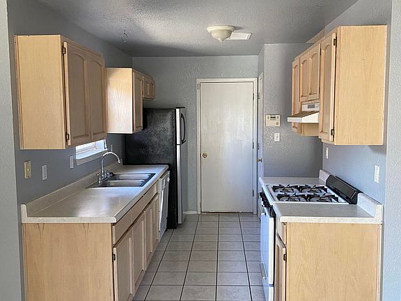 5th image of 12529 Angie Bombach Ave