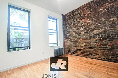 Rented by Jonis Realty
