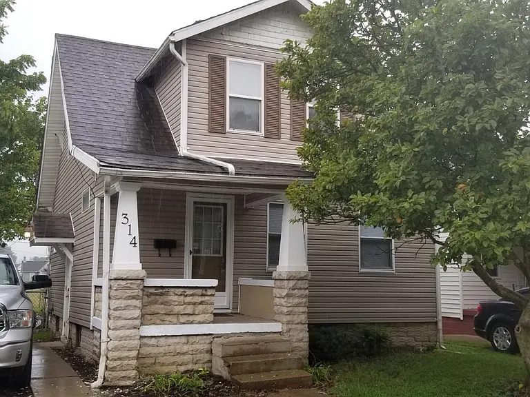 314 E 5th St — Photo 1