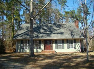 1111 Hummingbird Ln, Picayune, MS 39466