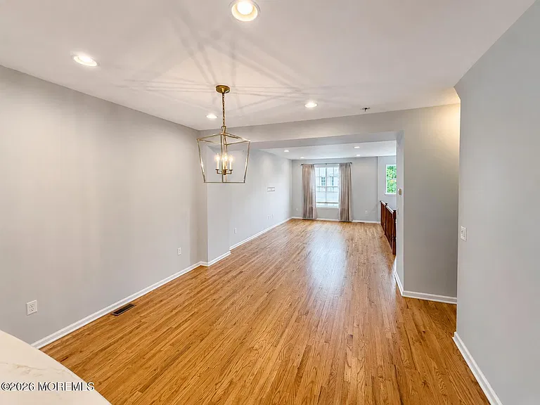 235 Yale Blvd — Photo 3