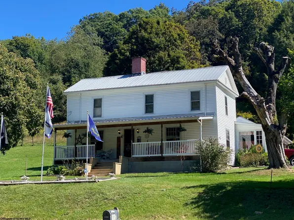 557 S Streetcar Way, Lost Creek, WV 26385