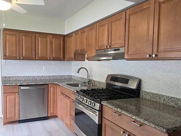 7 Todd Ln — Photo 10