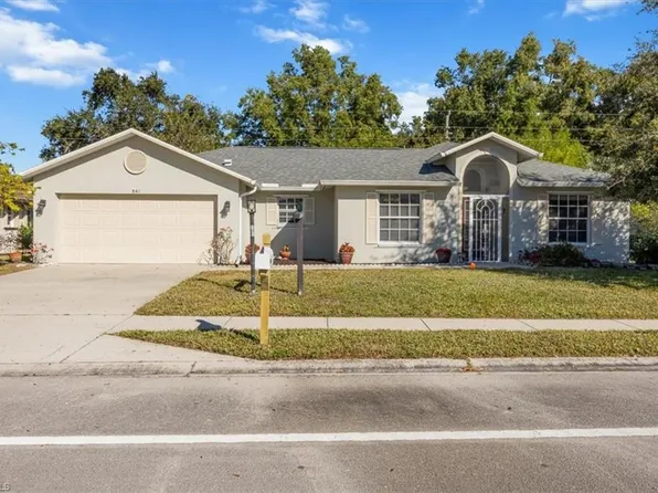 841 Charlemagne BLVD, NAPLES, FL 34112