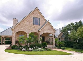 3 Champion Trl, San Antonio, TX 78258