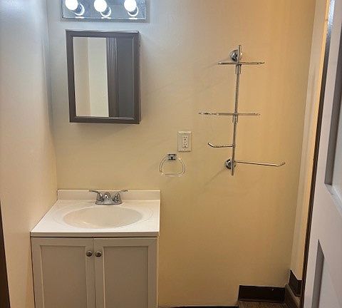 2nd image of 20991 Chippendale Ave W #5