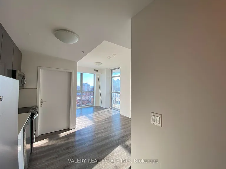 60 Frederick St #809 — Photo 35