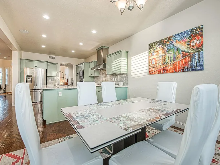10509 N Sierra Vista Ave — Photo 17