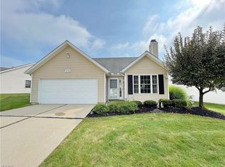 15391 High Pointe Cir, Middlefield, OH 44062