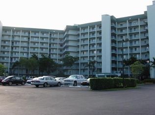 2334 S Cypress Bend Dr APT 204, Pompano Beach, FL 33069