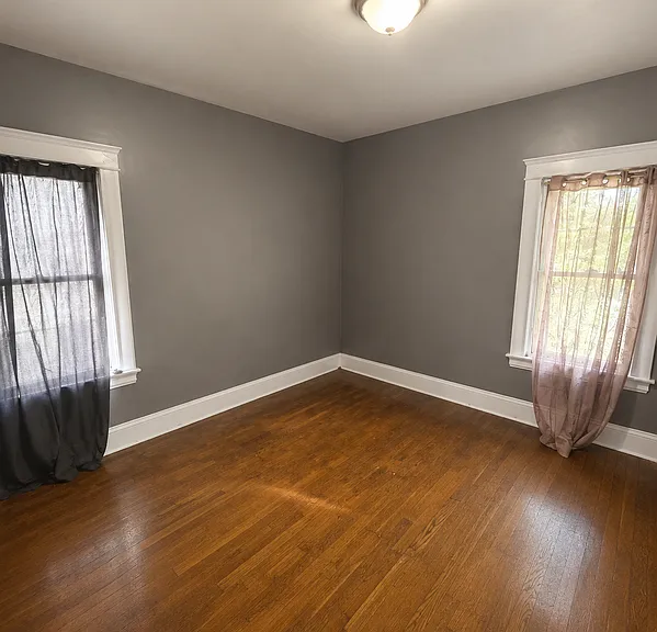 12602 Locke Ave — Photo 3