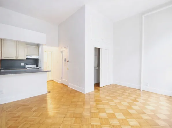 40 West 85th Street image 1 of 10