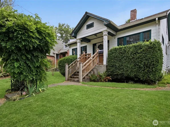 5214 35th Avenue NE, Seattle, WA 98105