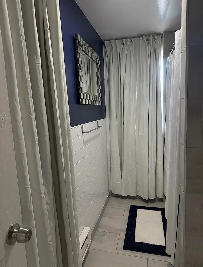 3 bed, 1000 sqft, $1,600 — Photo 4