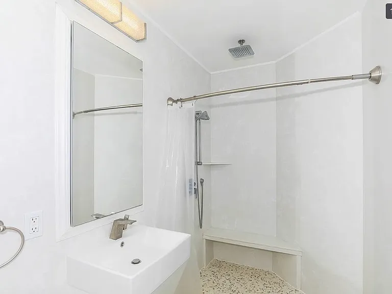 4153 Kilauea Ave — Photo 2