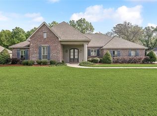 516 Tallow Tree Dr, Madisonville, LA 70447