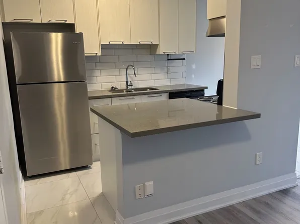 579 Clare Ave #212, Welland, ON L3C 3B7