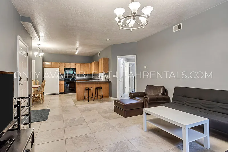 1 bed, 1.0 bath, $550 — Photo 1