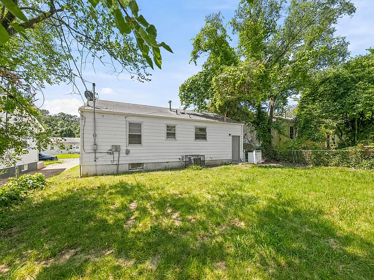 8515 Jenny Dr — Photo 42