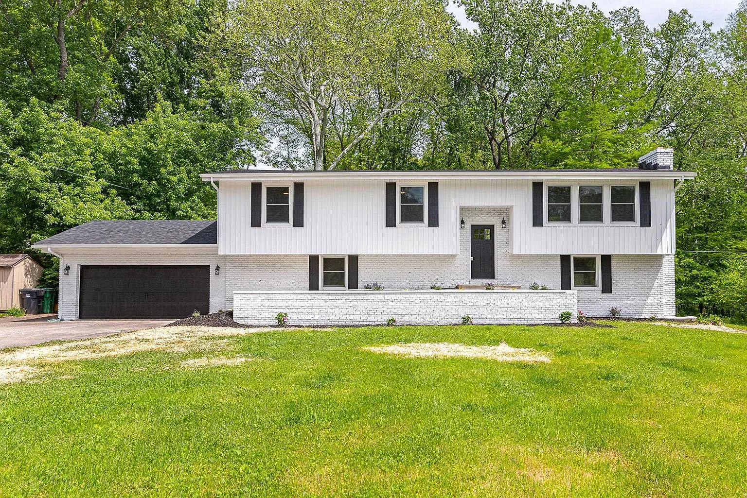 4822 N Pkwy photo 1