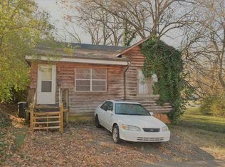 102 S Kilgore St, Athens, TN 37303