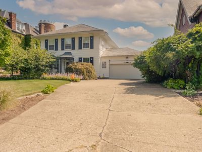 1006 NE Glen Oak Ave, Peoria, IL, 61603