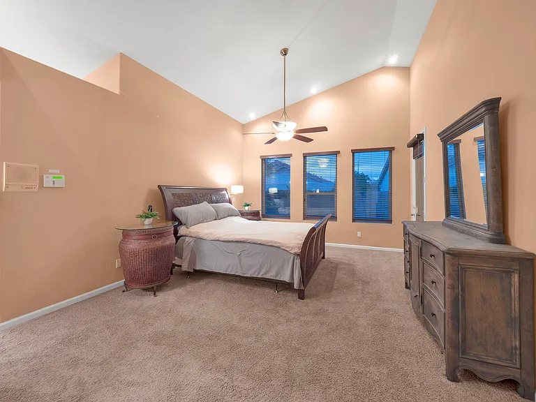 4232 E Rancho Caliente Dr — Photo 24