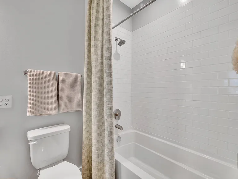 4800 Duraleigh Rd — Photo 157