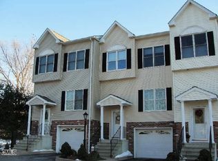 17 E Hayestown Rd APT 6, Danbury, CT 06811