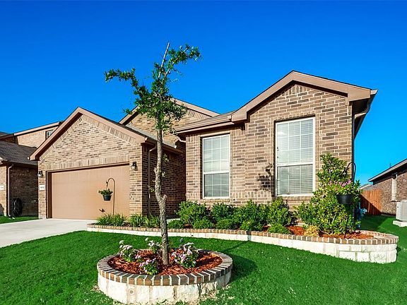 4th image of 1012 Pierz Dr