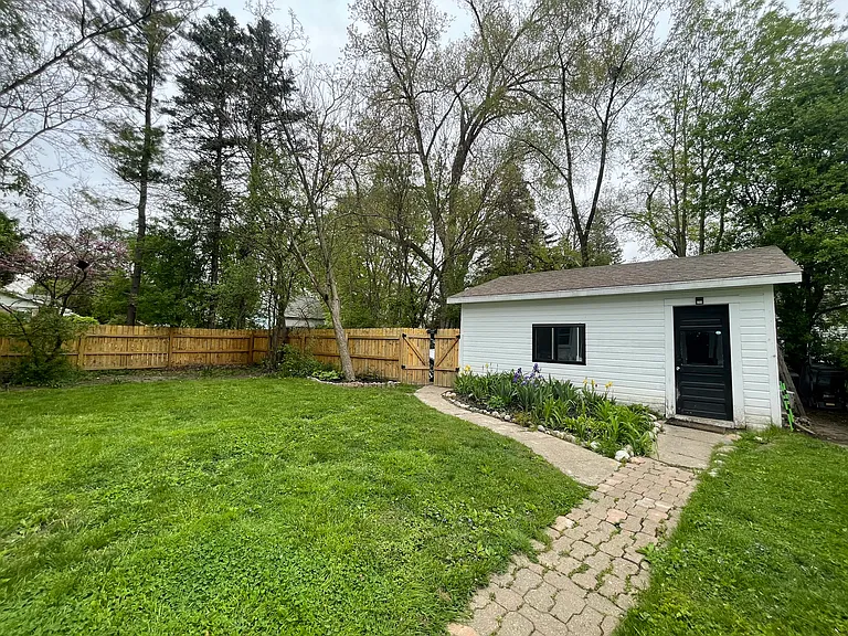 2528 Jefferson Ave — Photo 31