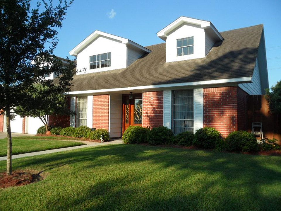 1st image of 2703 Shenandoah Dr