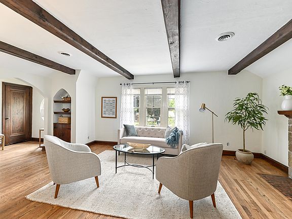5th image of 3866 N Morris Blvd