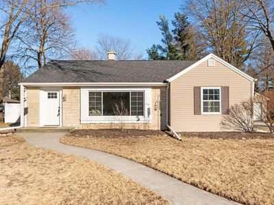 845 OAKWOOD AVENUE, Oconomowoc, WI, 53066