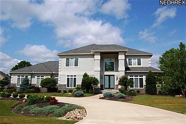 1st image of 3372 Crestwood Cir