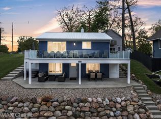 5536 Wildwood Dr, Howell, MI 48843
