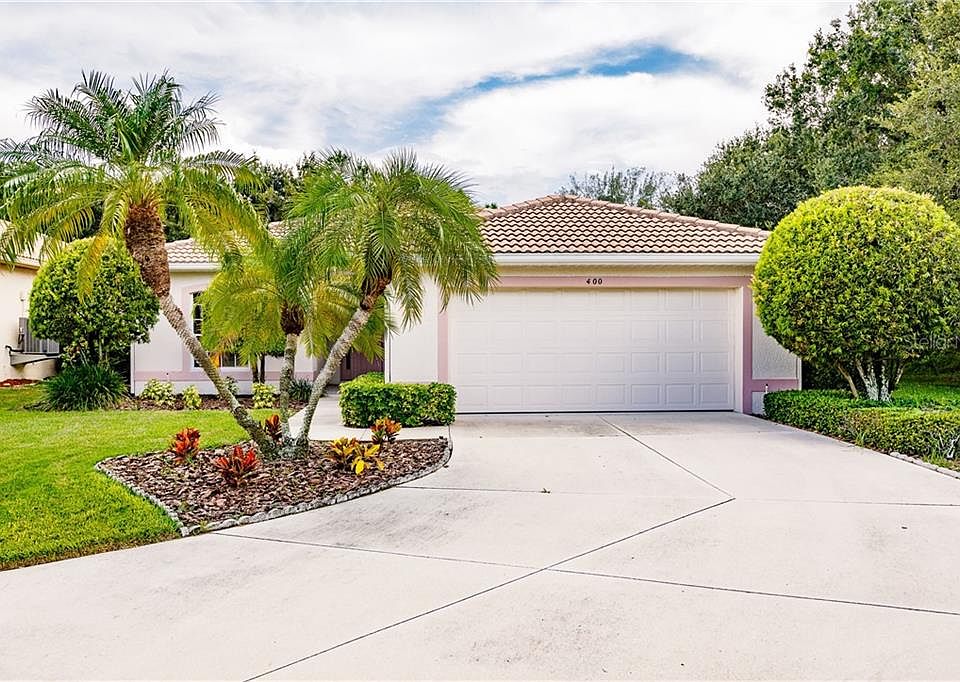 1st image of 400 Pinewood Lake Dr