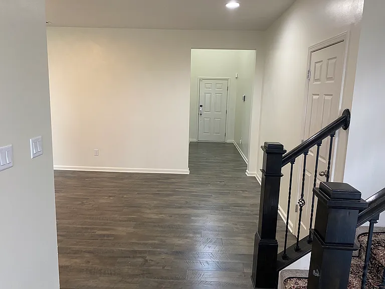 2630 Sheek Rd — Photo 31