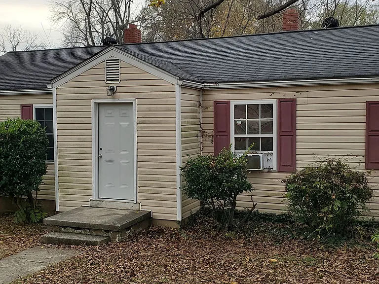 905 Grayland St #B — Photo 1