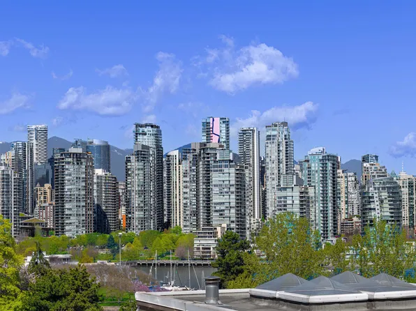 1261 W 7th Ave, Vancouver, BC V6H 1B7