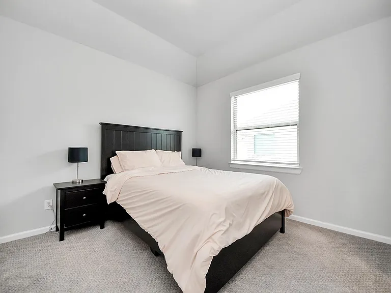 2014 Windsor Meadow Trce — Photo 23